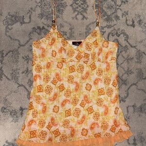 Jordache juniors size L adjustable strap tank top with a beautiful pattern